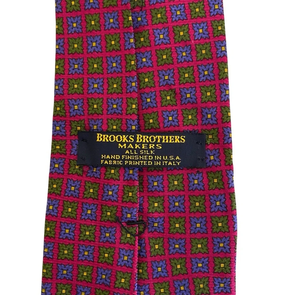 Brooks Brothers Vintage red all over floral print green blue silk dress tie